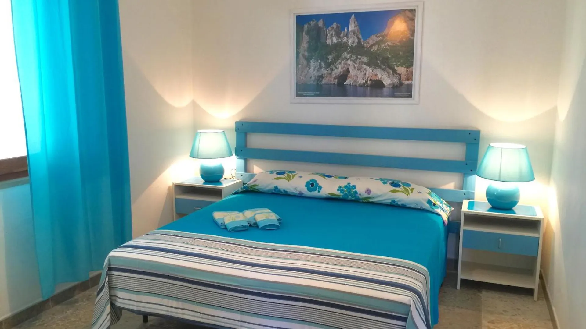 Family Holiday House By The Sea La Caletta Apartment